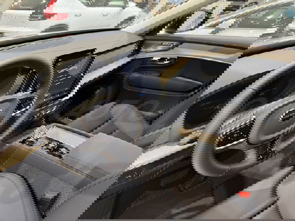 Volvo XC90 nuova a Forlì-Cesena (12)