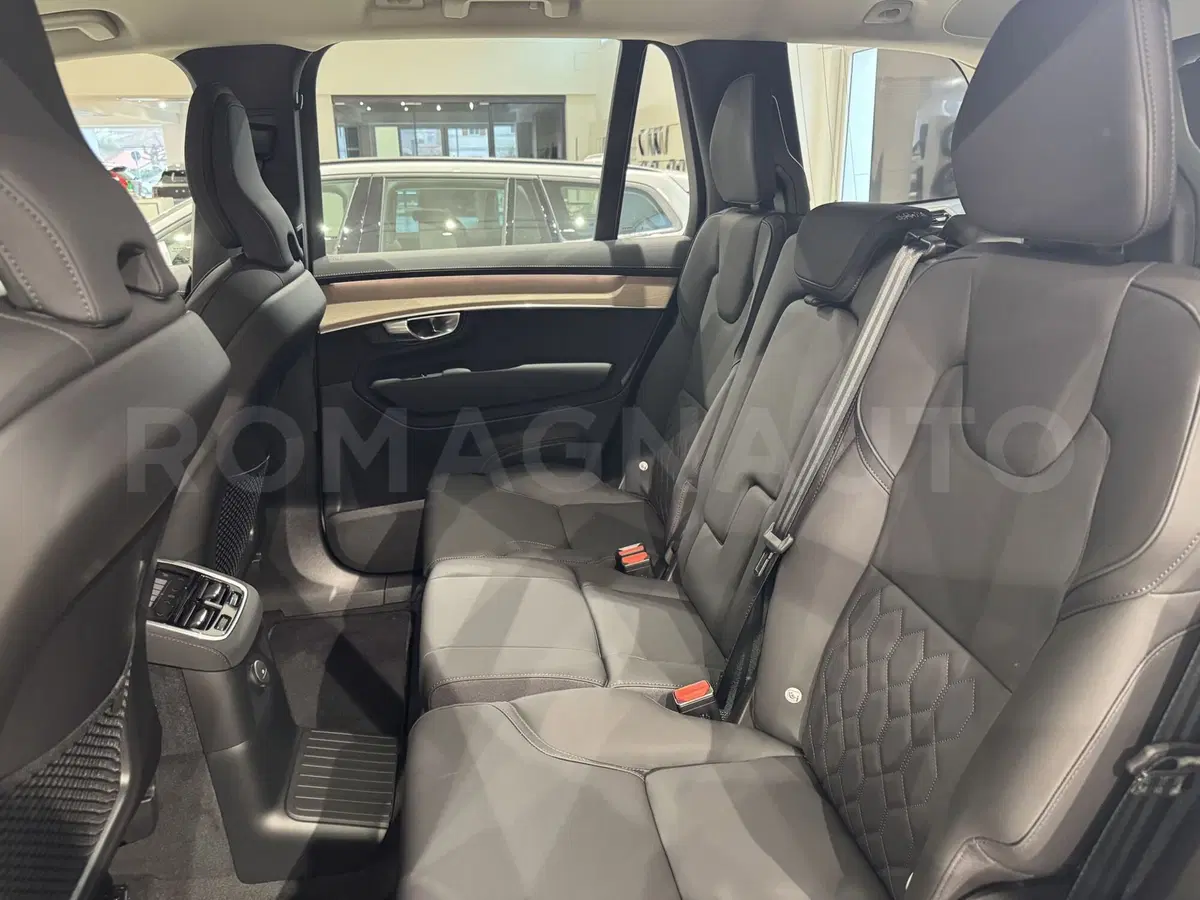 Volvo XC90 nuova a Forlì-Cesena (15)