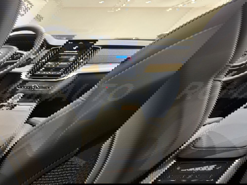 Volvo XC90 nuova a Forlì-Cesena (16)