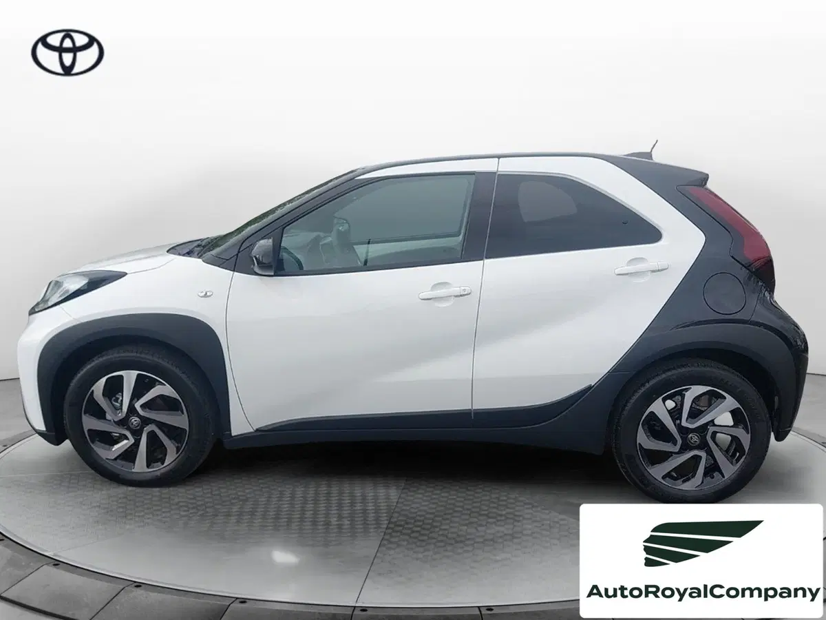Toyota Aygo X nuova a Roma (2)
