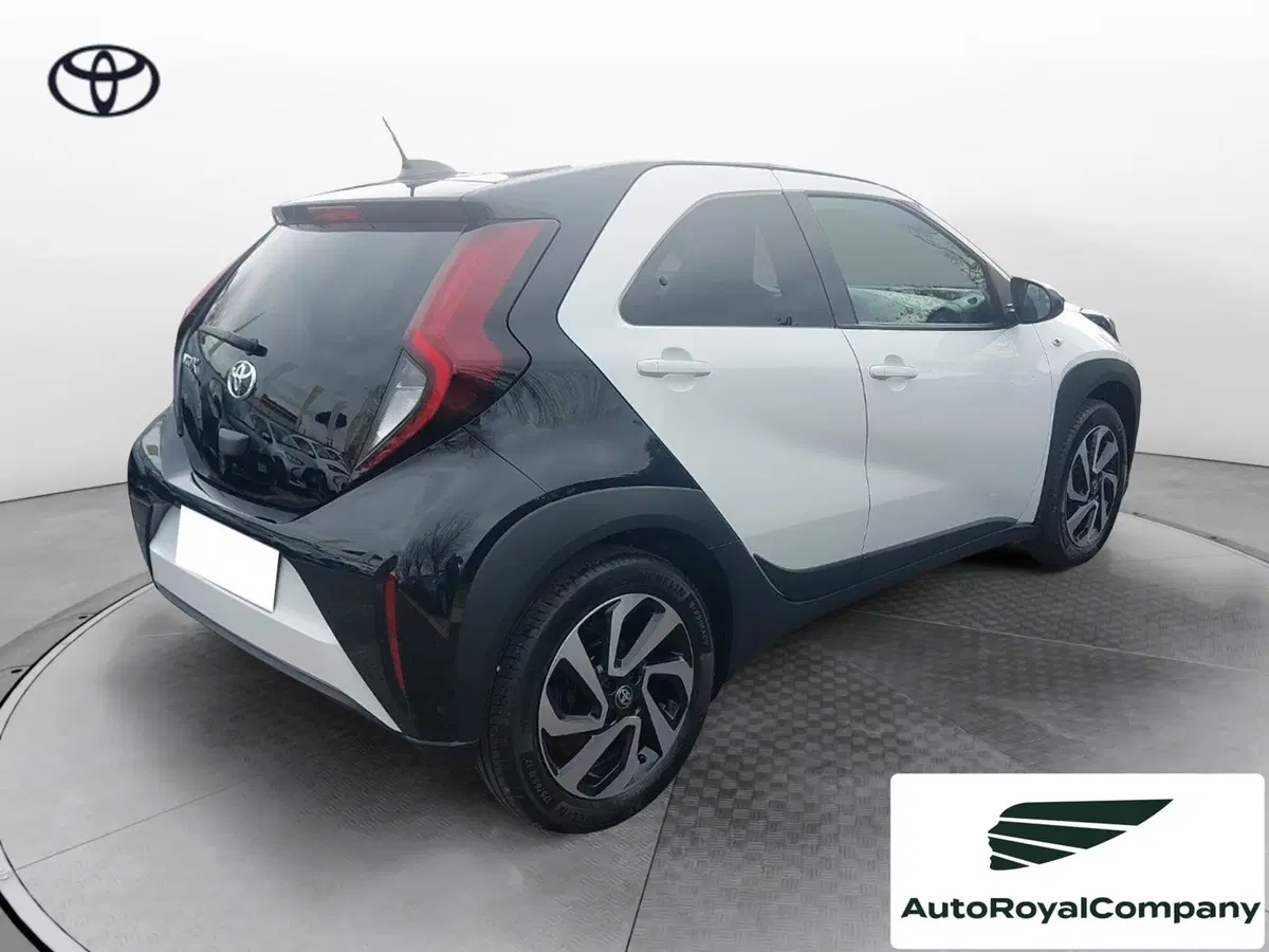 Toyota Aygo X nuova a Roma (5)