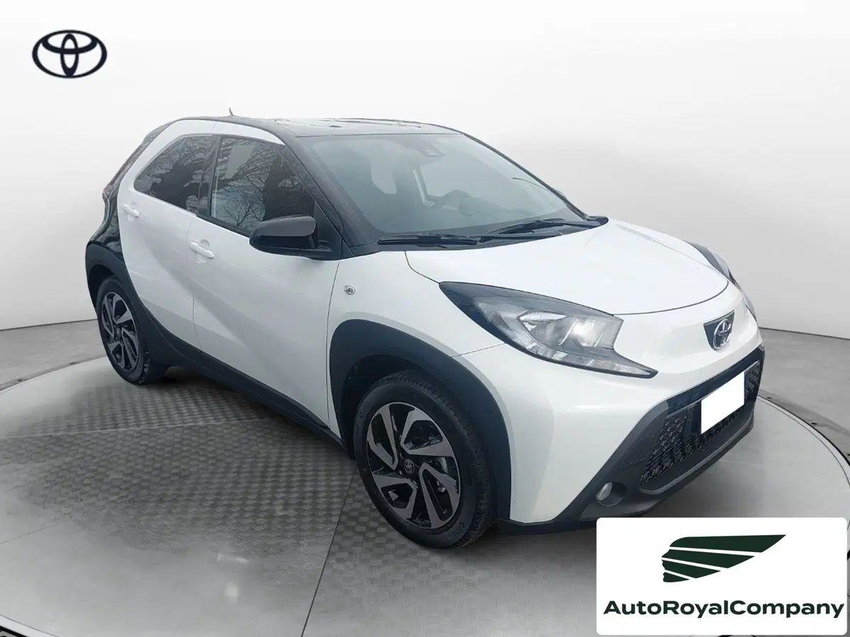 Toyota Aygo X nuova a Roma (6)