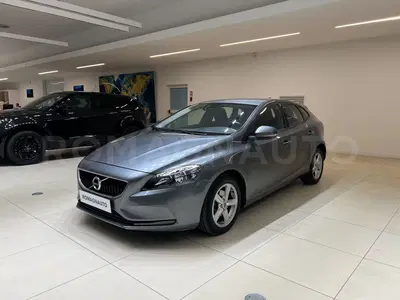 Volvo V40 D2 Geartronic Business del 2017 usata a Forli'