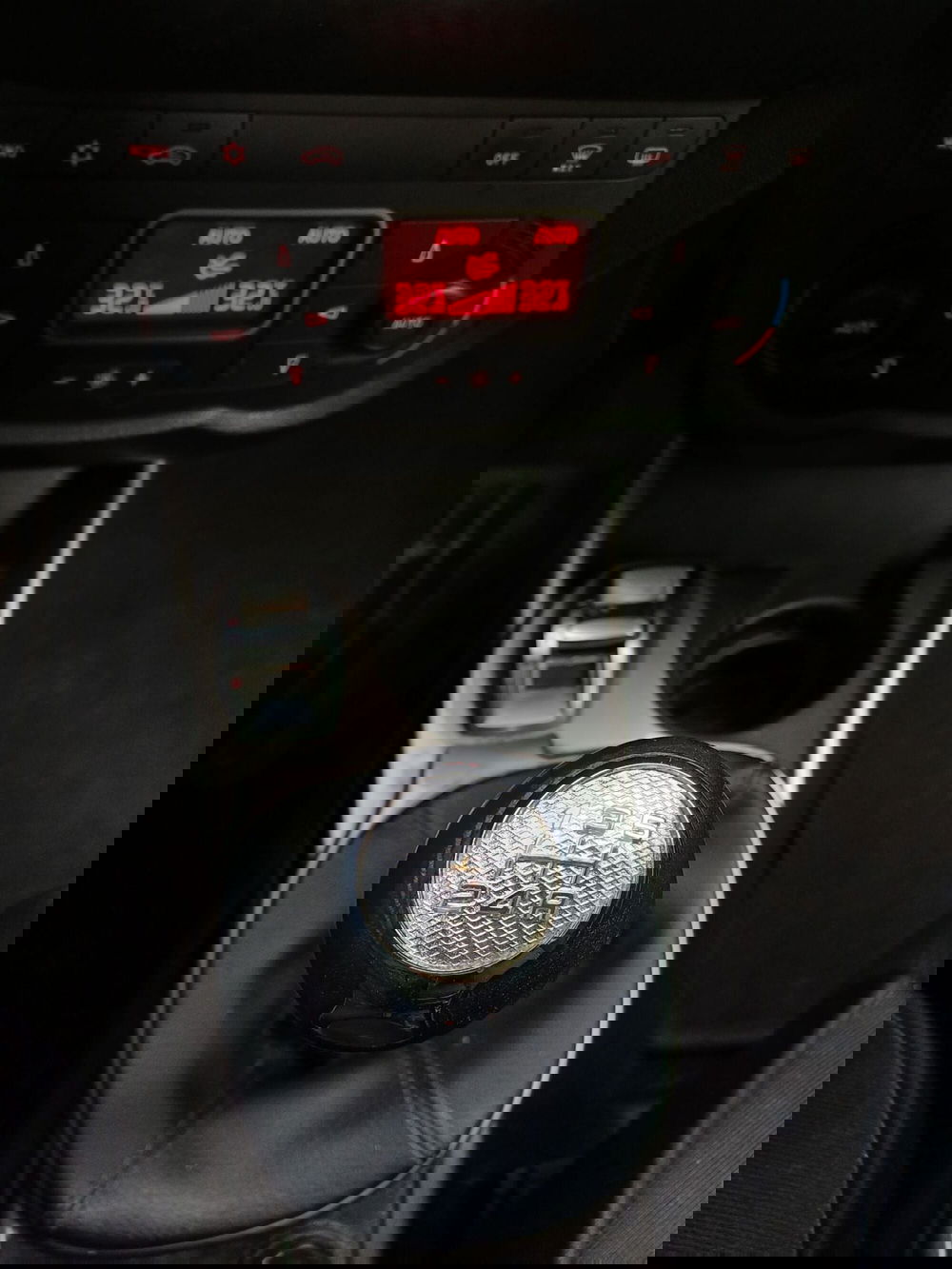 Alfa Romeo MiTo usata a Modena (11)