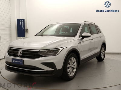 Volkswagen Tiguan 1.5 TSI ACT Life del 2023 usata a Busto Arsizio