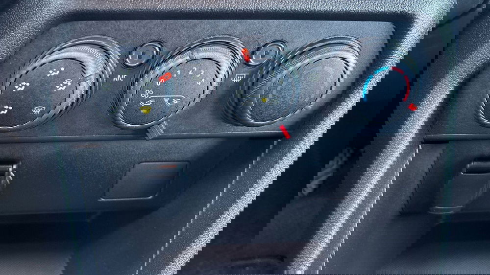 Dacia Sandero usata a Padova (12)