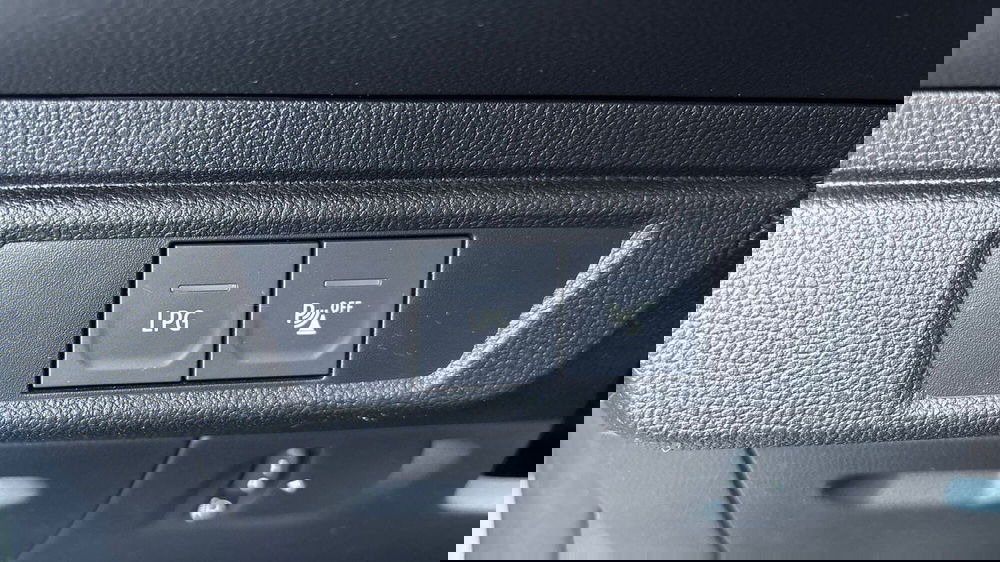 Dacia Sandero usata a Padova (14)