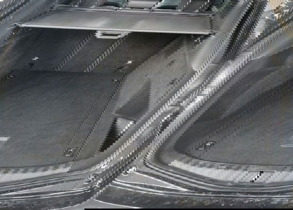 Alfa Romeo Stelvio usata a Terni (10)