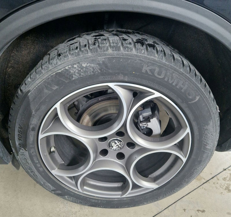 Alfa Romeo Stelvio usata a Terni (15)