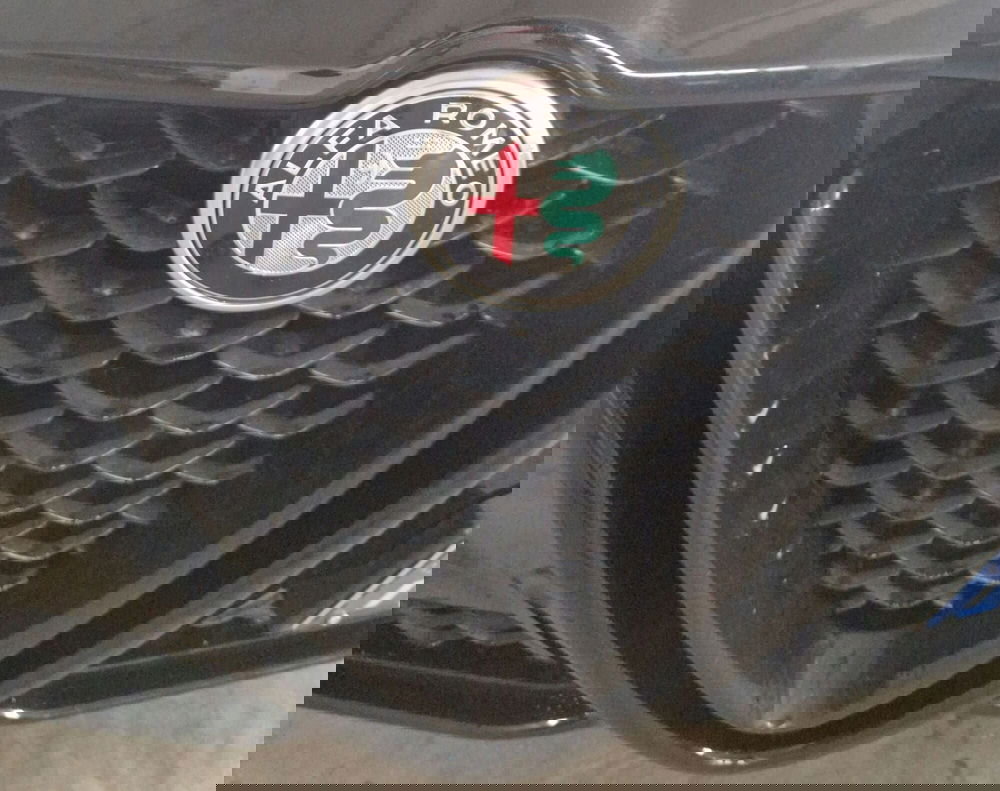 Alfa Romeo Stelvio usata a Terni (20)