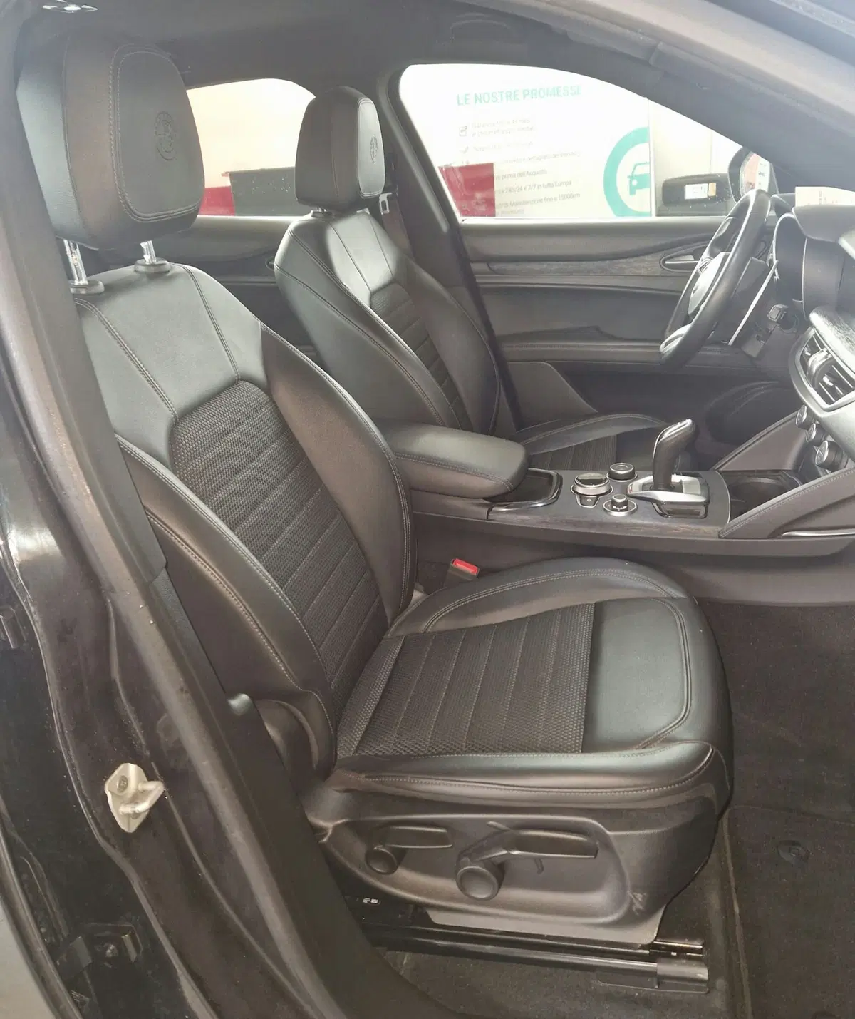 Alfa Romeo Stelvio usata a Terni (8)