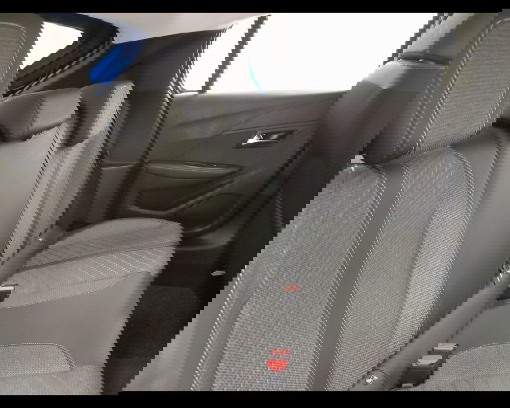 Peugeot 208 nuova a Savona (17)