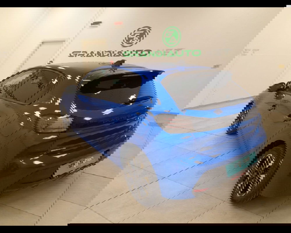 Peugeot 208 nuova a Savona (3)