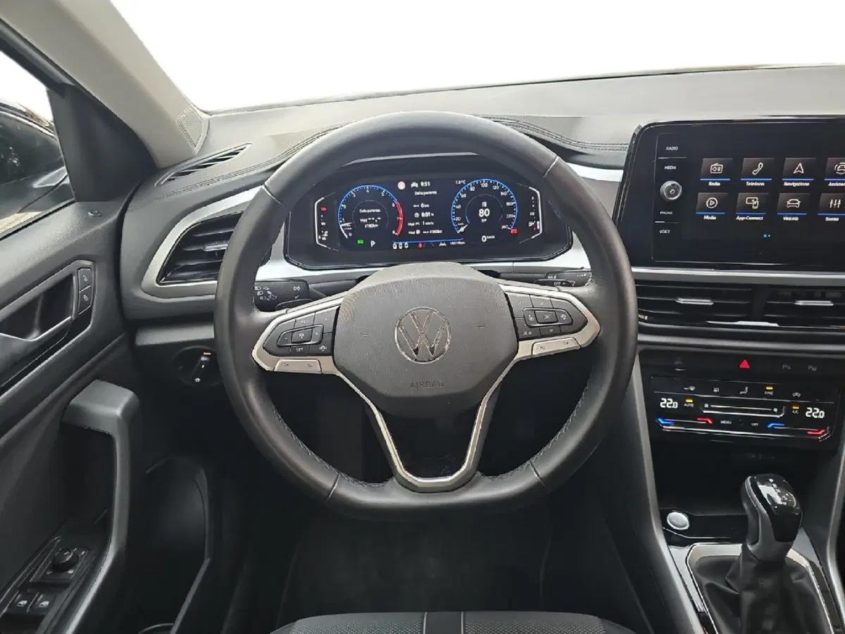 Volkswagen T-Roc usata a Lecco (12)