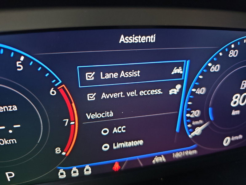 Volkswagen T-Roc usata a Lecco (16)