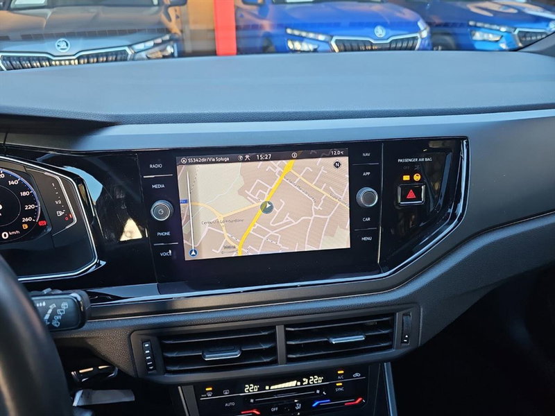 Volkswagen Taigo usata a Lecco (14)