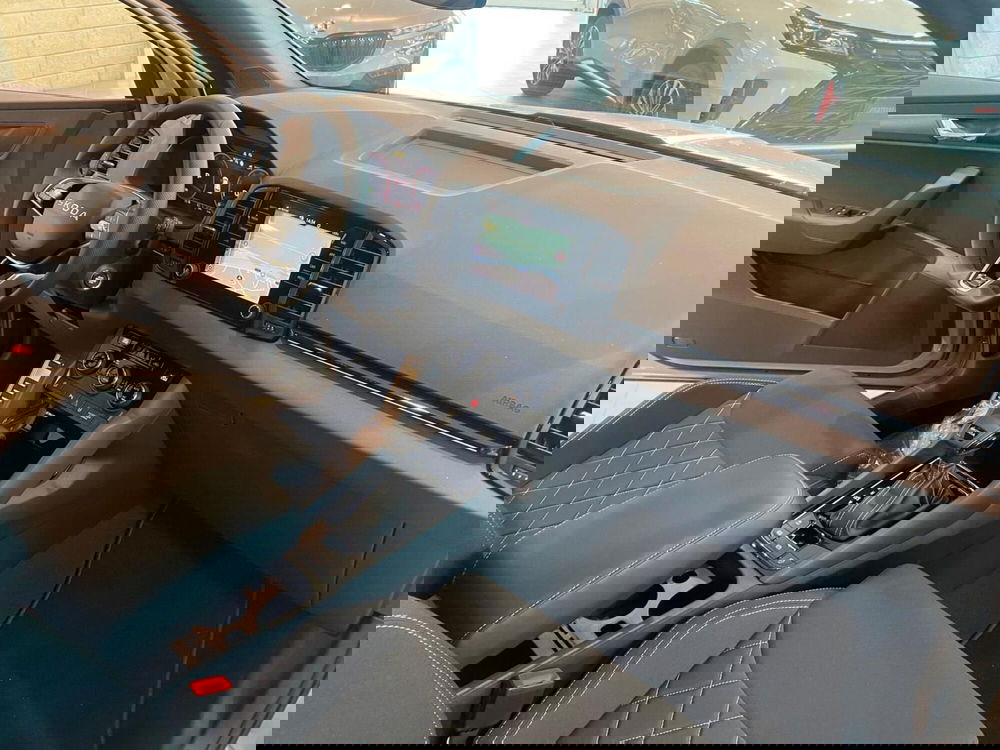 Skoda Karoq nuova a Lecco (5)