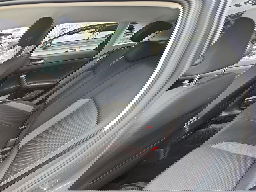 Volkswagen Taigo usata a Lecco (10)