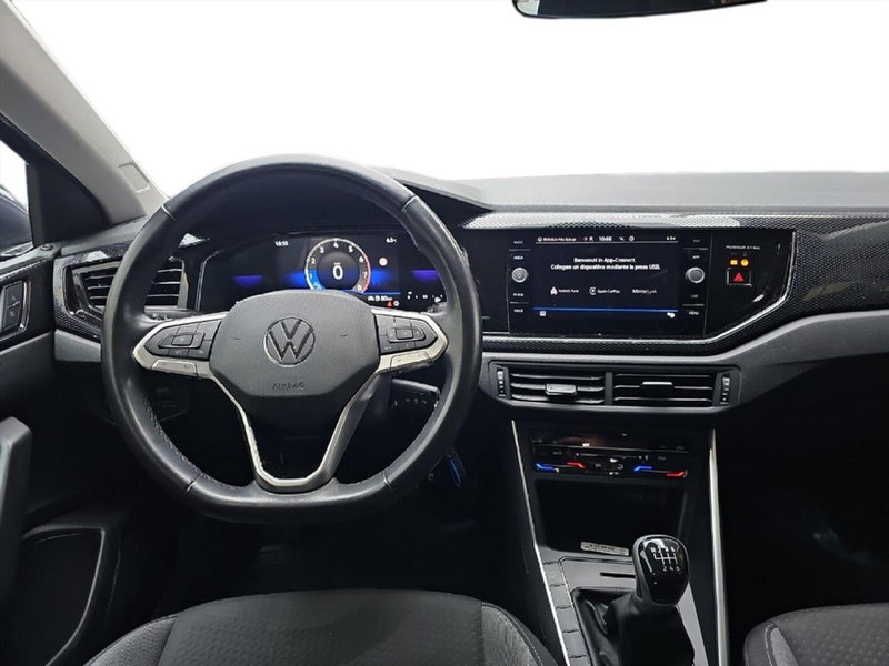 Volkswagen Taigo usata a Lecco (11)