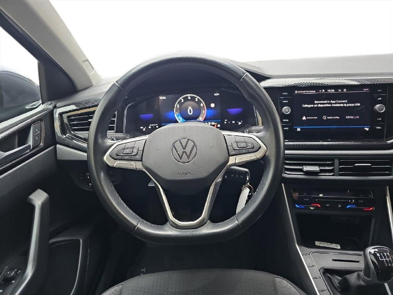 Volkswagen Taigo usata a Lecco (12)