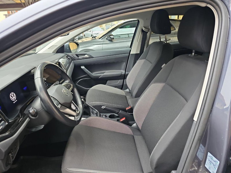 Volkswagen Taigo usata a Lecco (9)