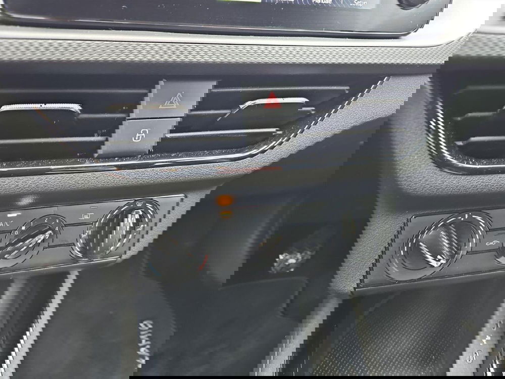 Skoda Kamiq usata a Lecco (15)