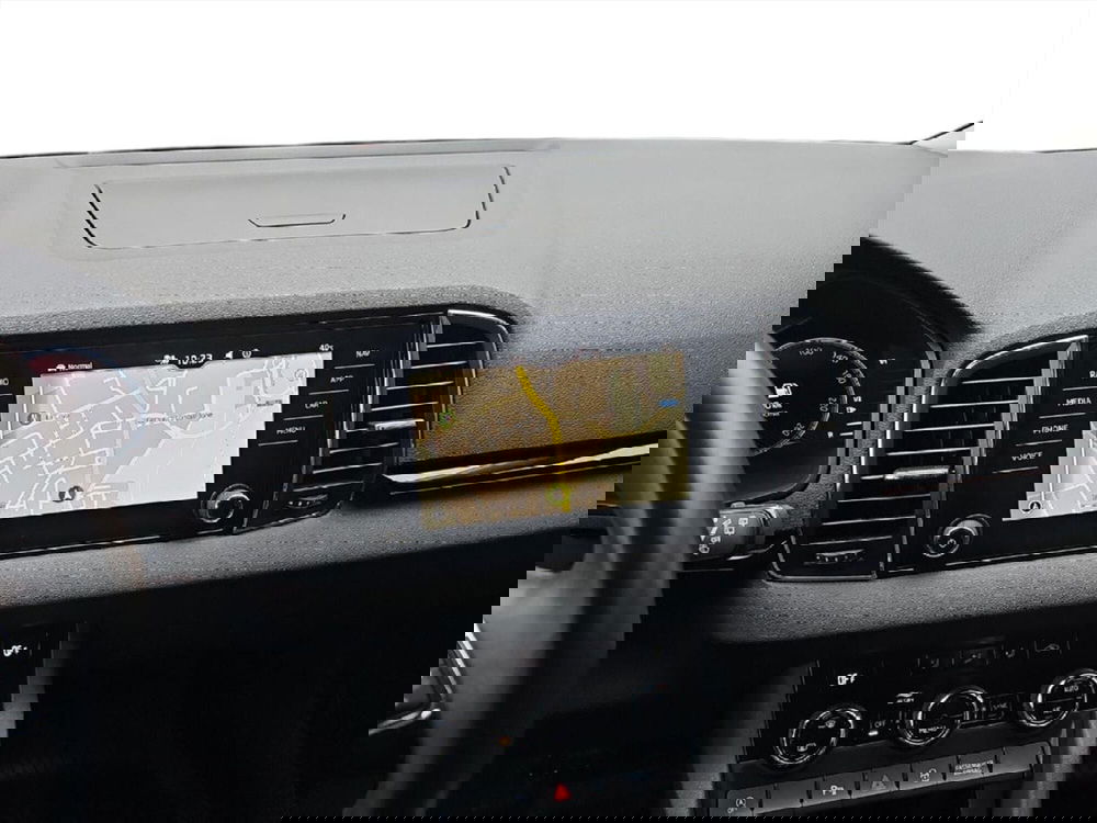 Skoda Karoq usata a Lecco (14)