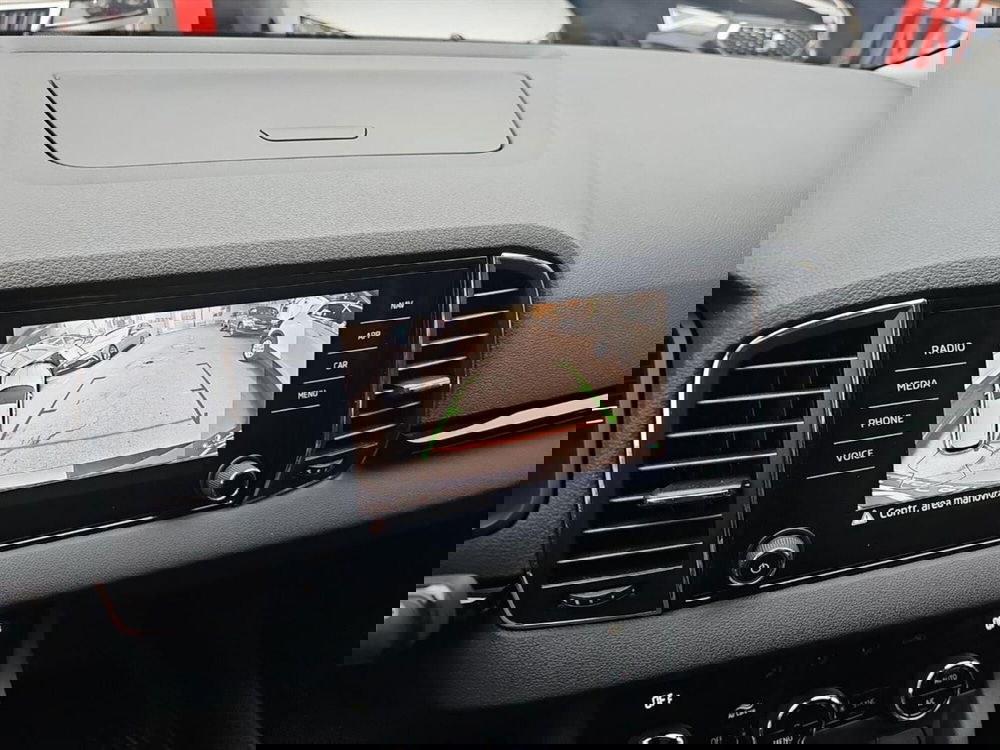 Skoda Karoq usata a Lecco (16)