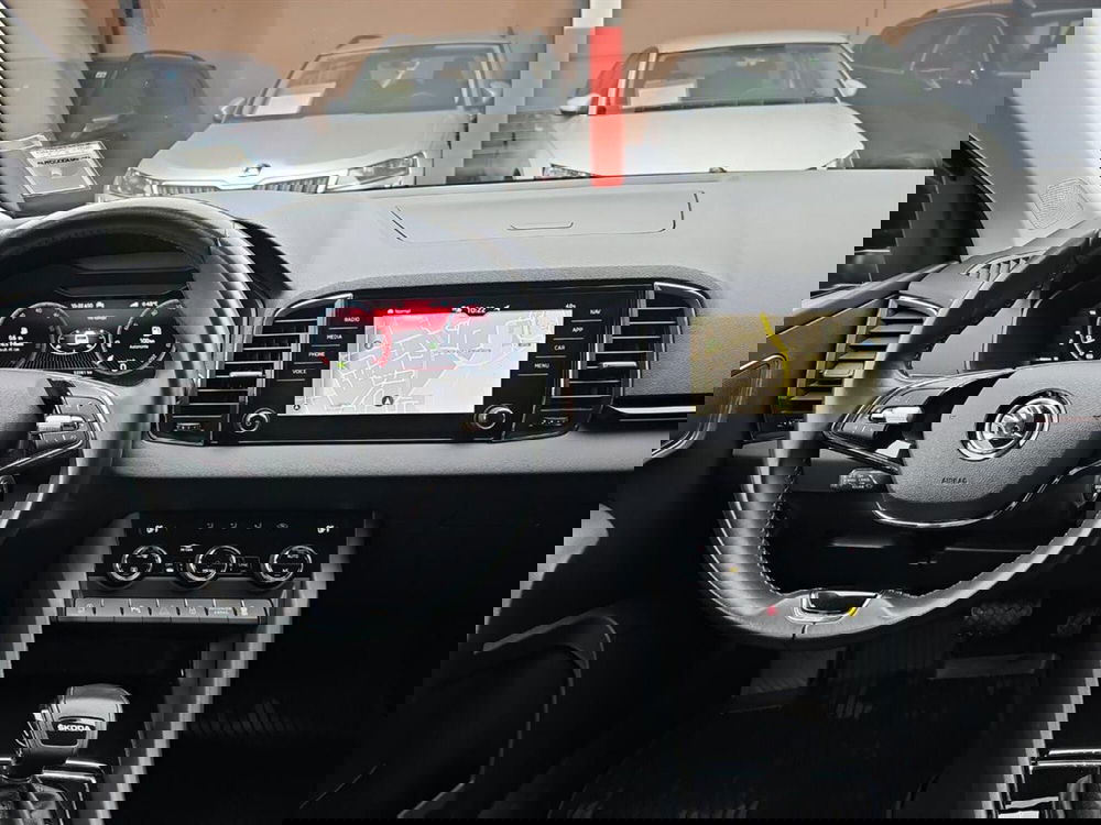 Skoda Karoq usata a Lecco (9)