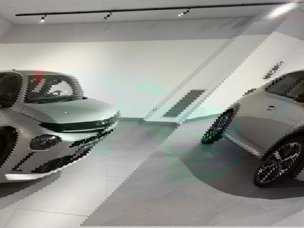 Lancia Ypsilon usata a Salerno (2)