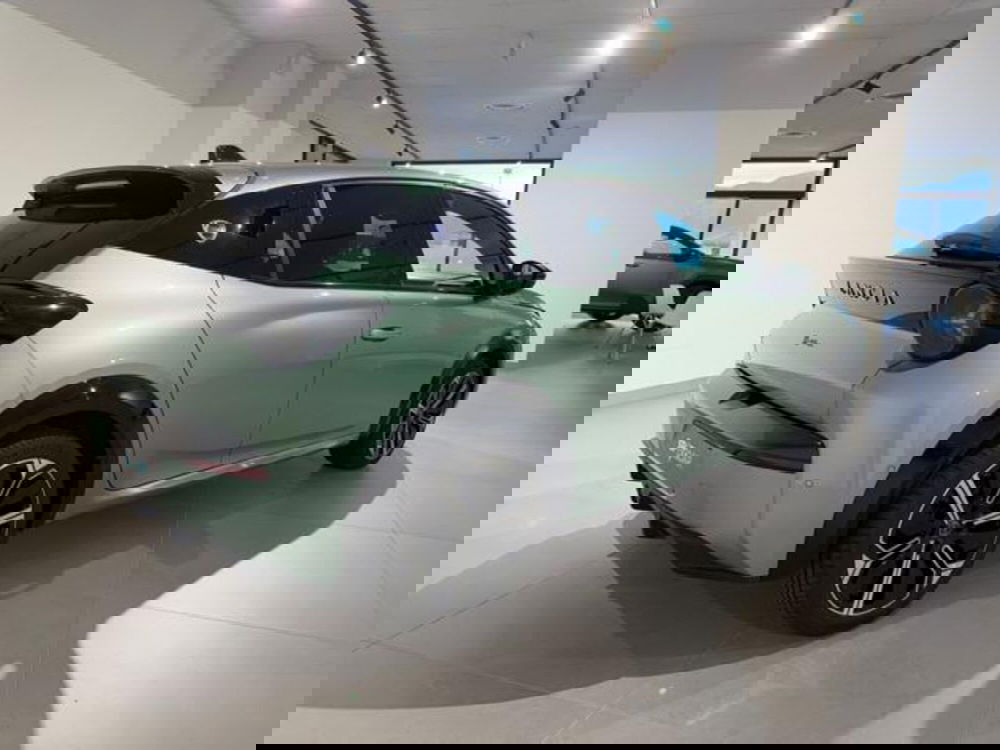 Lancia Ypsilon usata a Salerno (4)