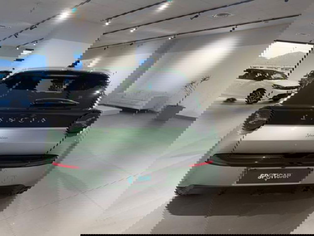 Lancia Ypsilon usata a Salerno (5)