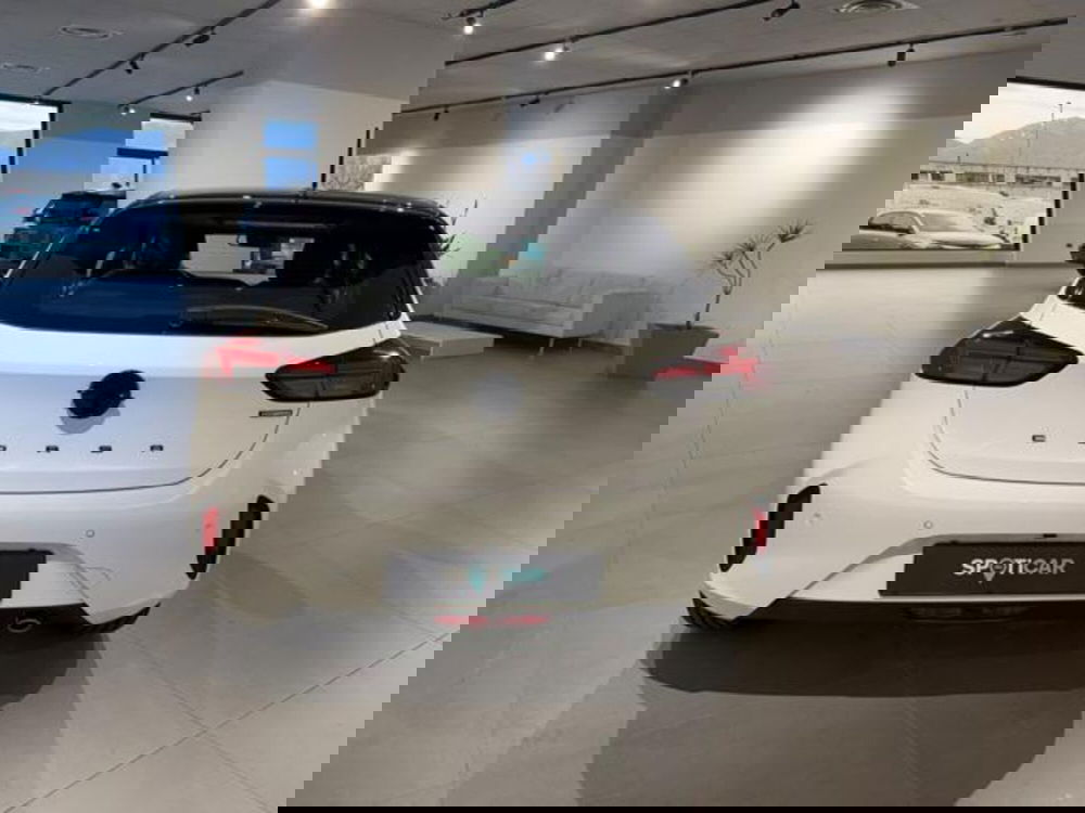 Opel Corsa nuova a Salerno (5)