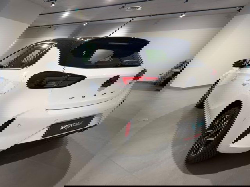 Opel Corsa nuova a Salerno (6)