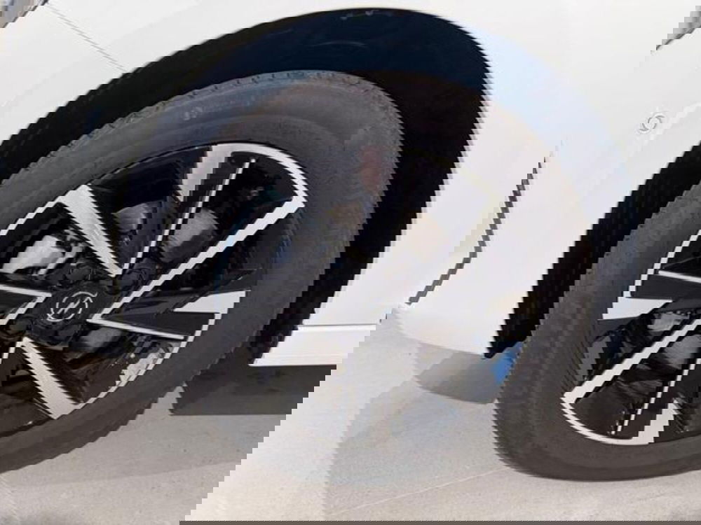 Opel Corsa nuova a Salerno (9)