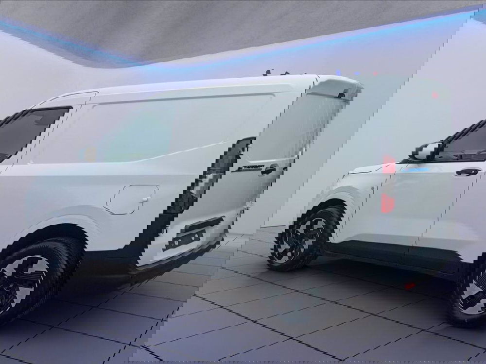 Ford Transit Courier Furgone nuova a Milano (9)