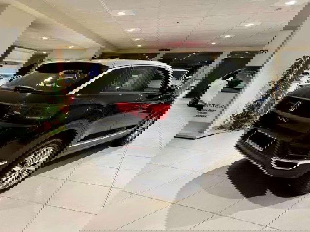 Volkswagen T-Roc usata a Savona (5)