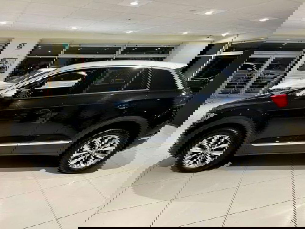 Volkswagen T-Roc usata a Savona (7)