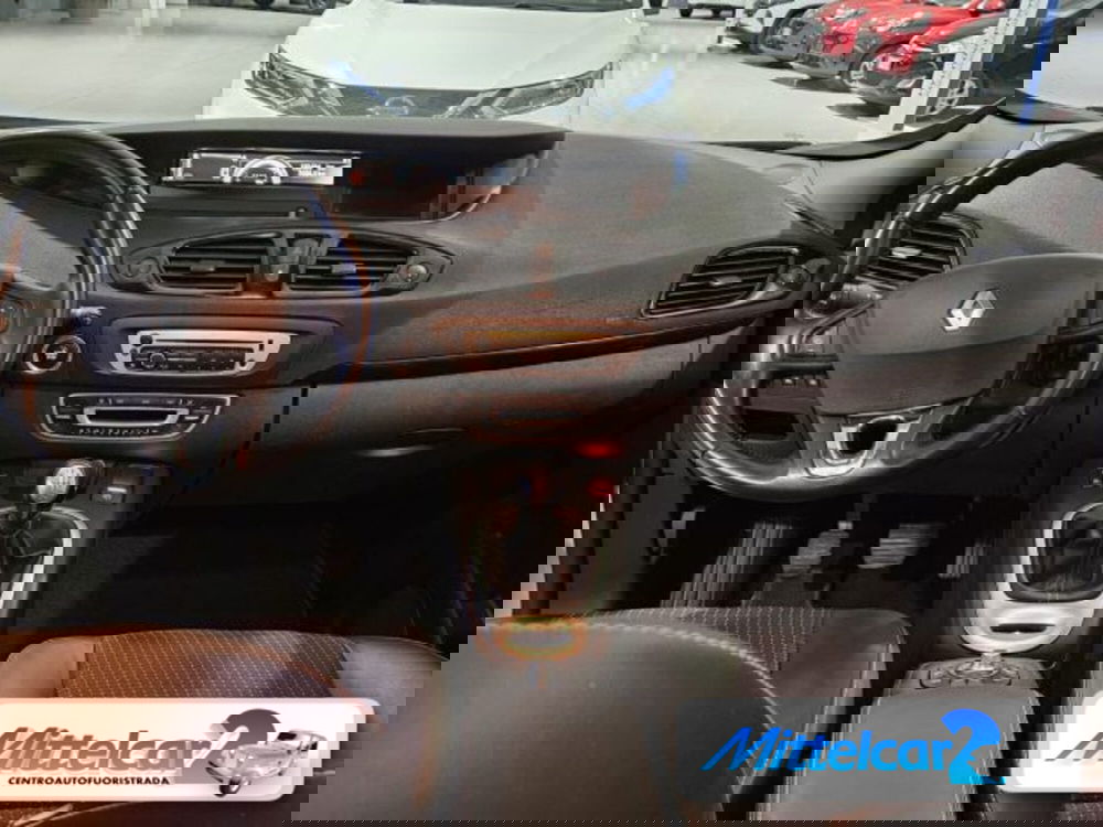 Renault Scenic E-Tech Electric usata a Udine (15)