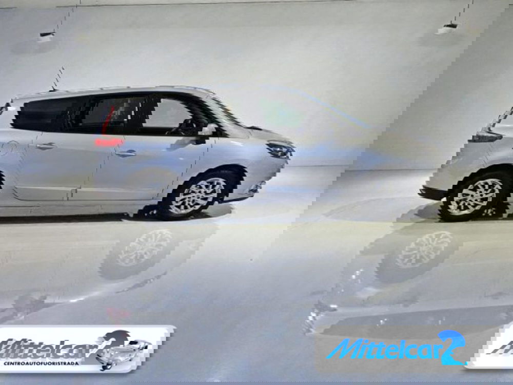 Renault Scenic E-Tech Electric usata a Udine (7)