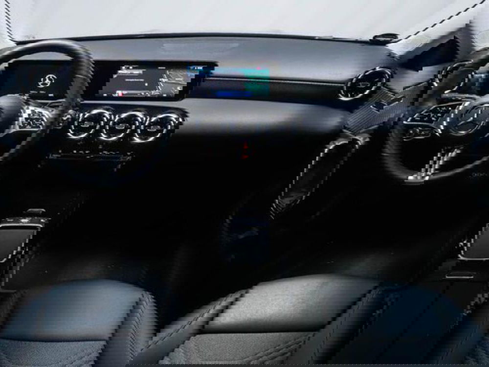 Mercedes-Benz Classe A Sedan usata a Milano (4)