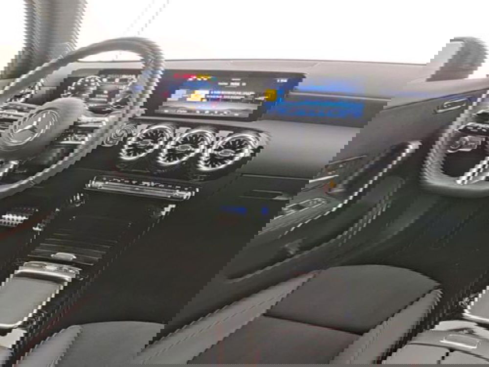Mercedes-Benz Classe A Sedan usata a Milano (5)