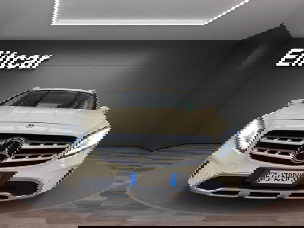 Mercedes-Benz GLA SUV usata a Milano (2)