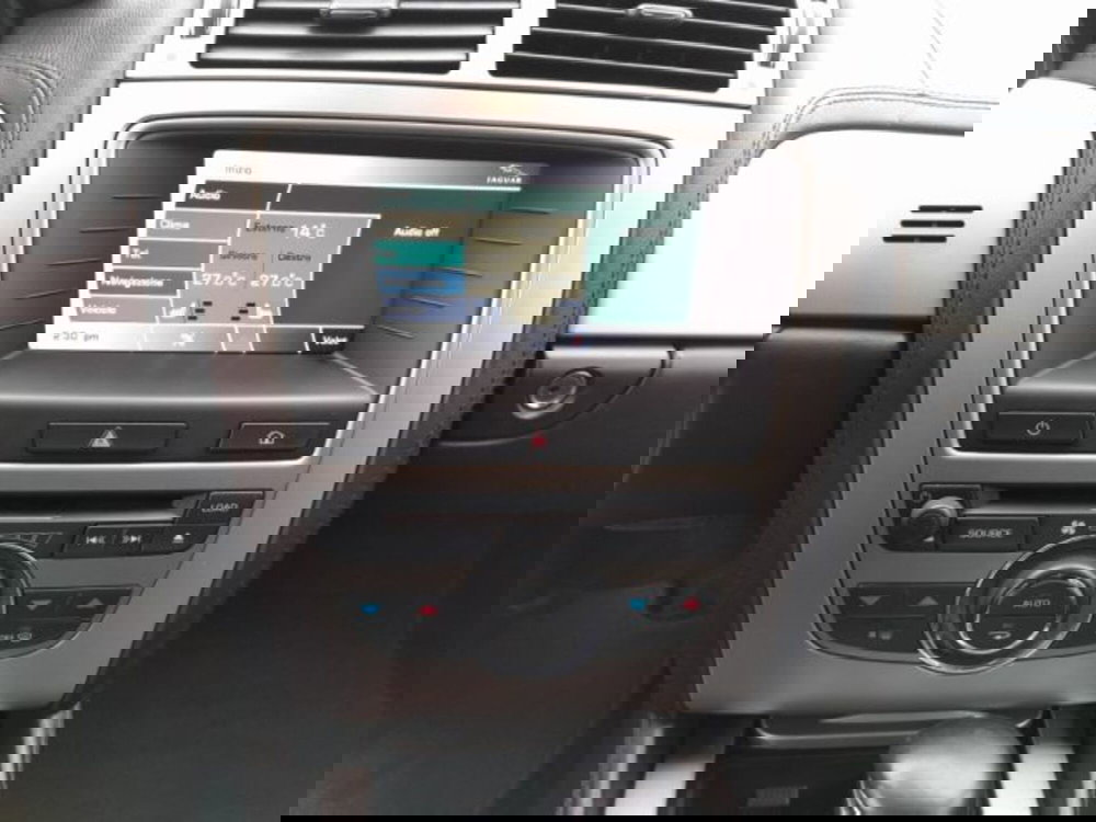 Jaguar XK usata a Livorno (12)