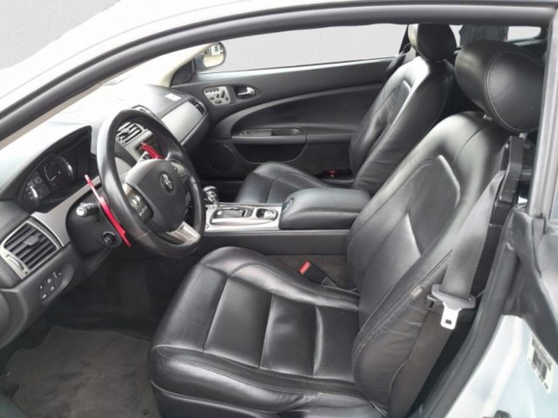 Jaguar XK usata a Livorno (8)