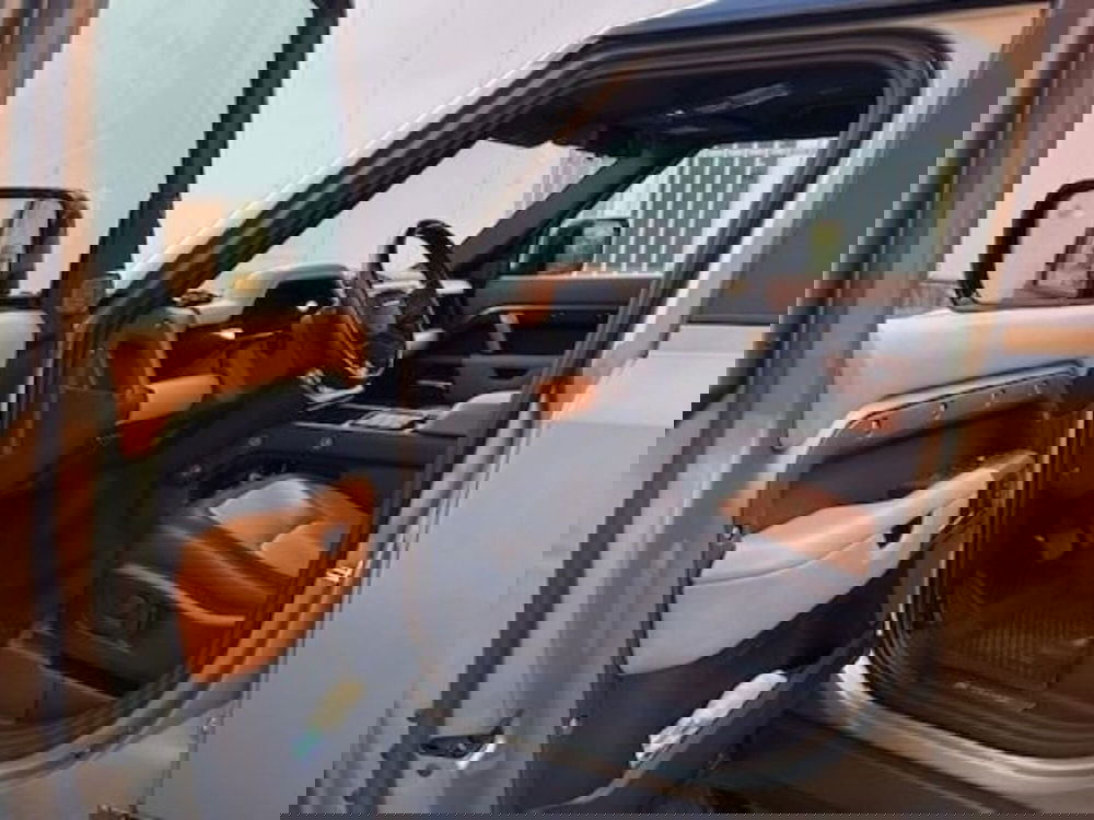 Land Rover Defender usata a Livorno (8)