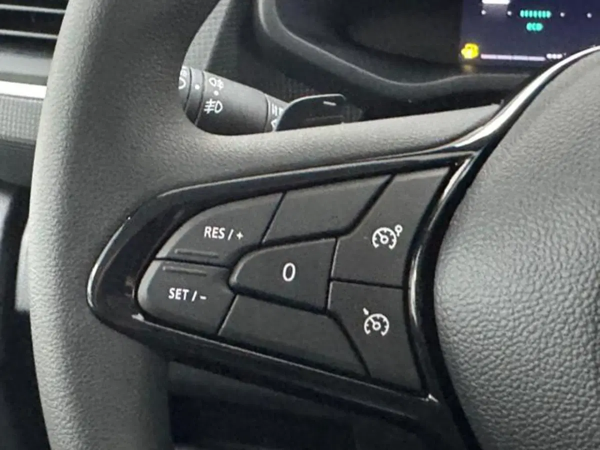 Nissan Primastar nuova a Como (12)