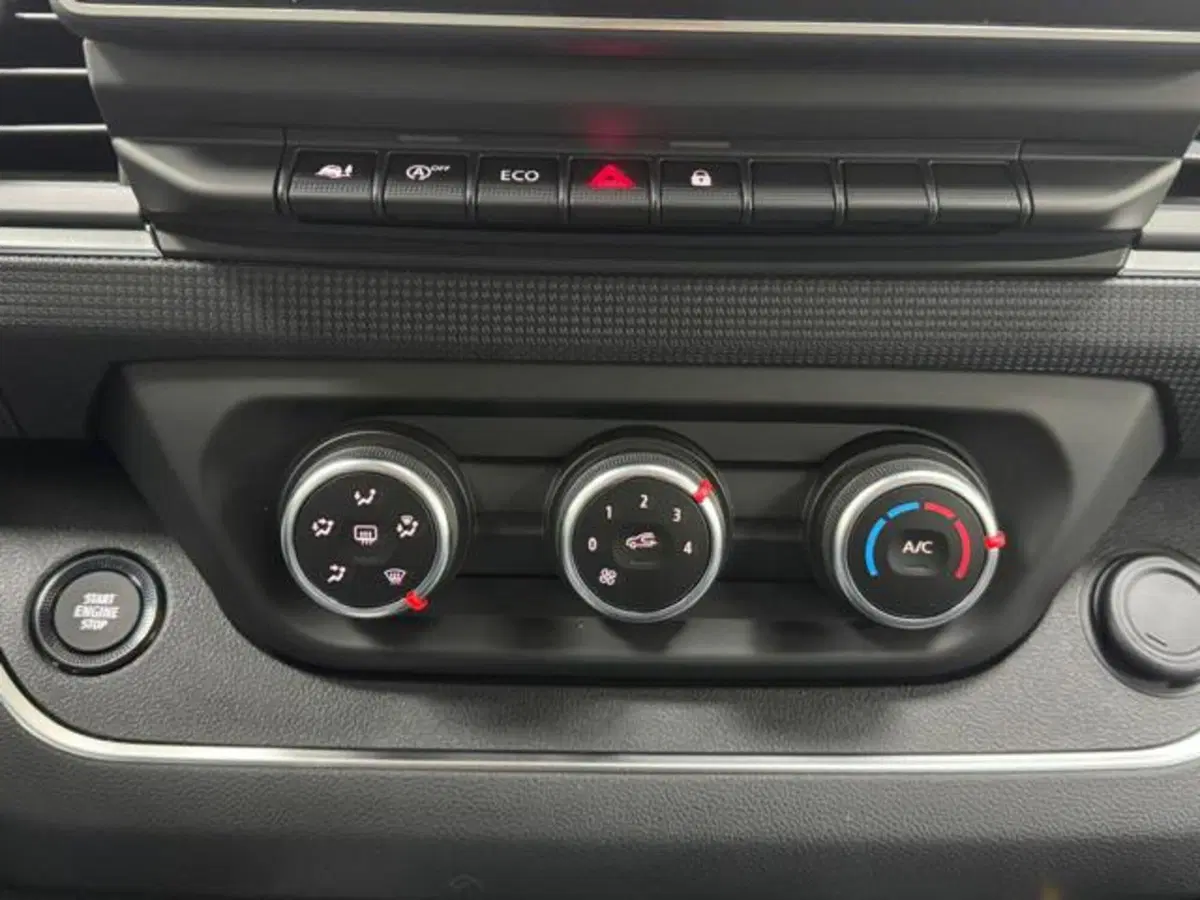 Nissan Primastar nuova a Como (18)