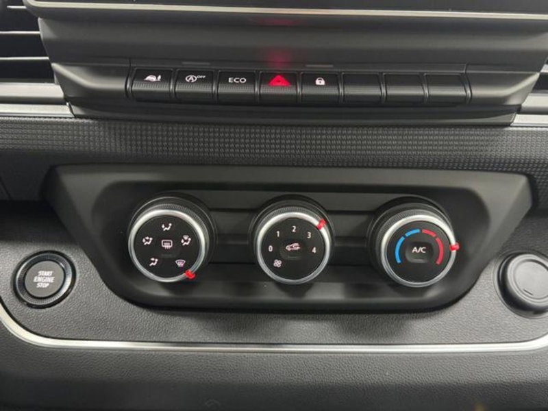 Nissan Primastar nuova a Como (18)