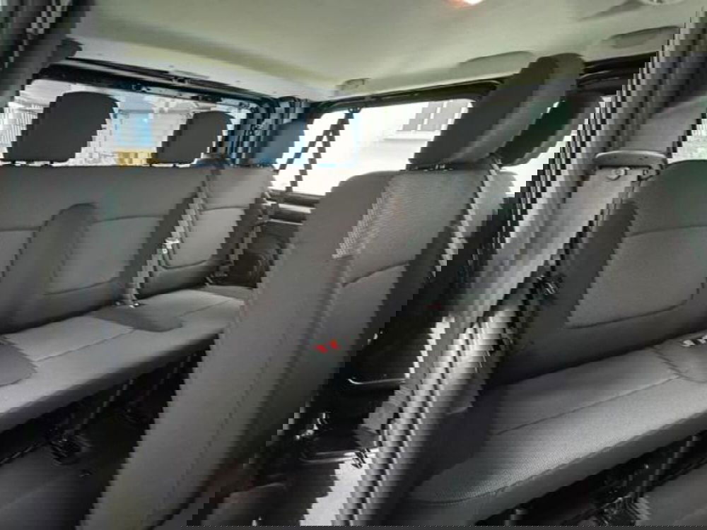 Nissan Primastar nuova a Como (5)